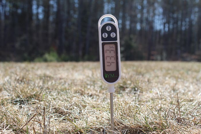 soil temperature threshold for dormant bermuda herbicide application
